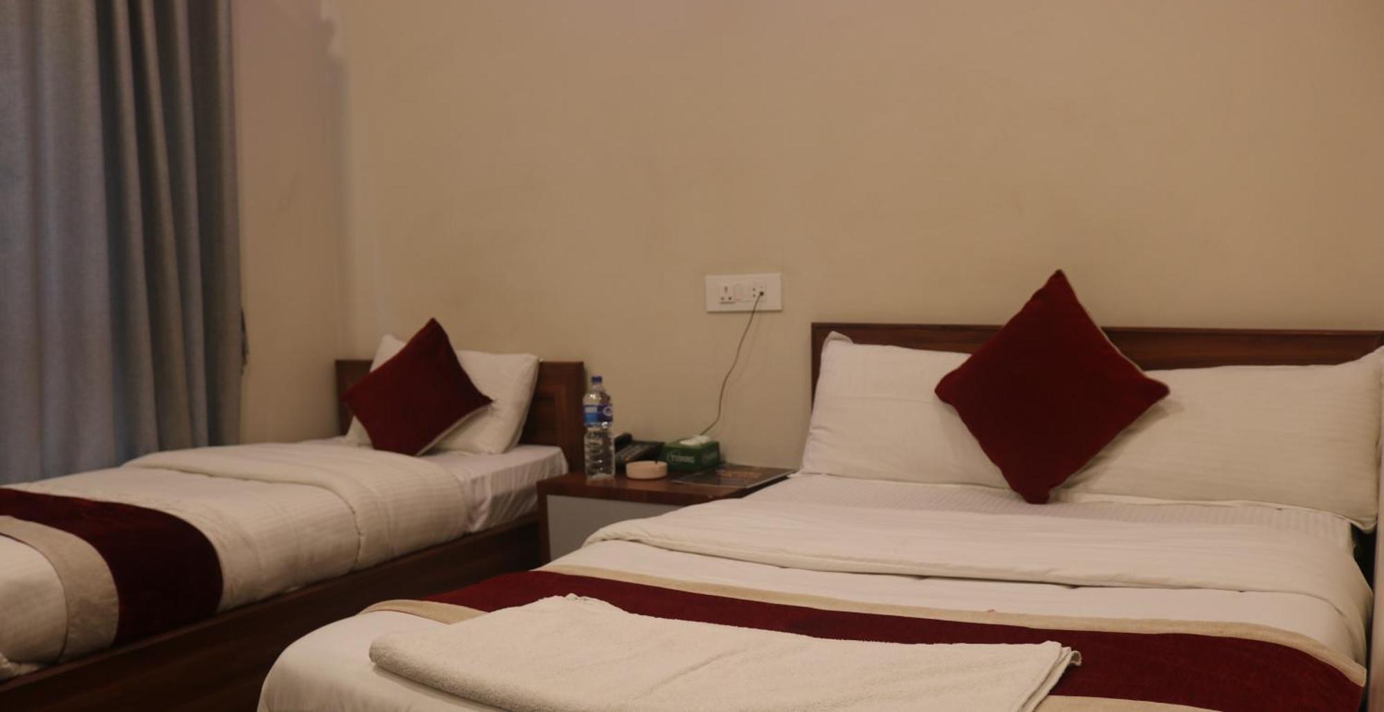 Hotel Tiktok Катманду Екстер'єр фото