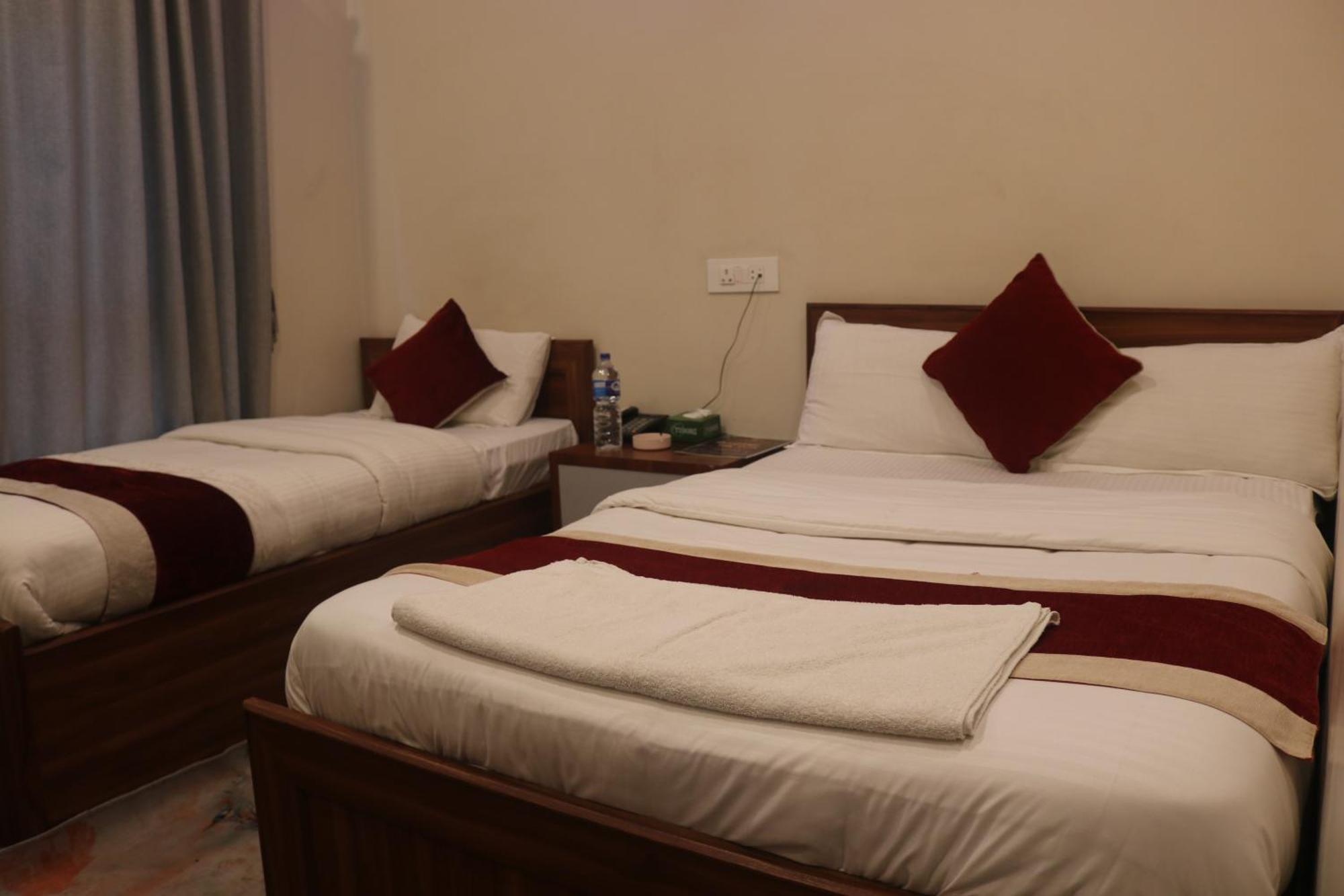 Hotel Tiktok Катманду Екстер'єр фото