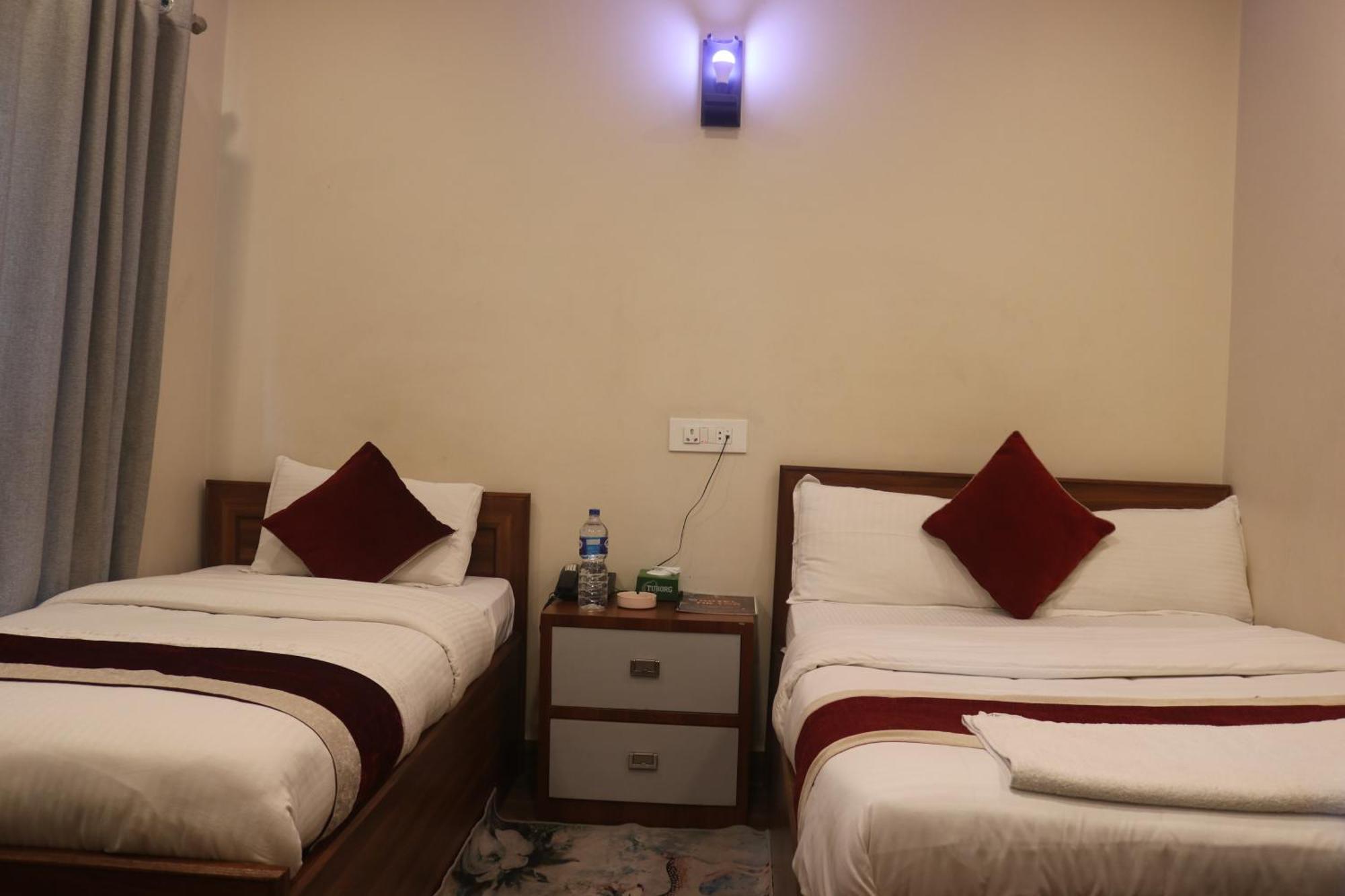 Hotel Tiktok Катманду Екстер'єр фото